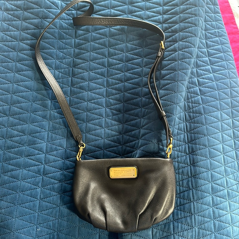 Marc Jacob’s black leather crossbody